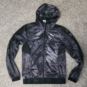 Puma Men's Black and Silver Patterned Windbreaker